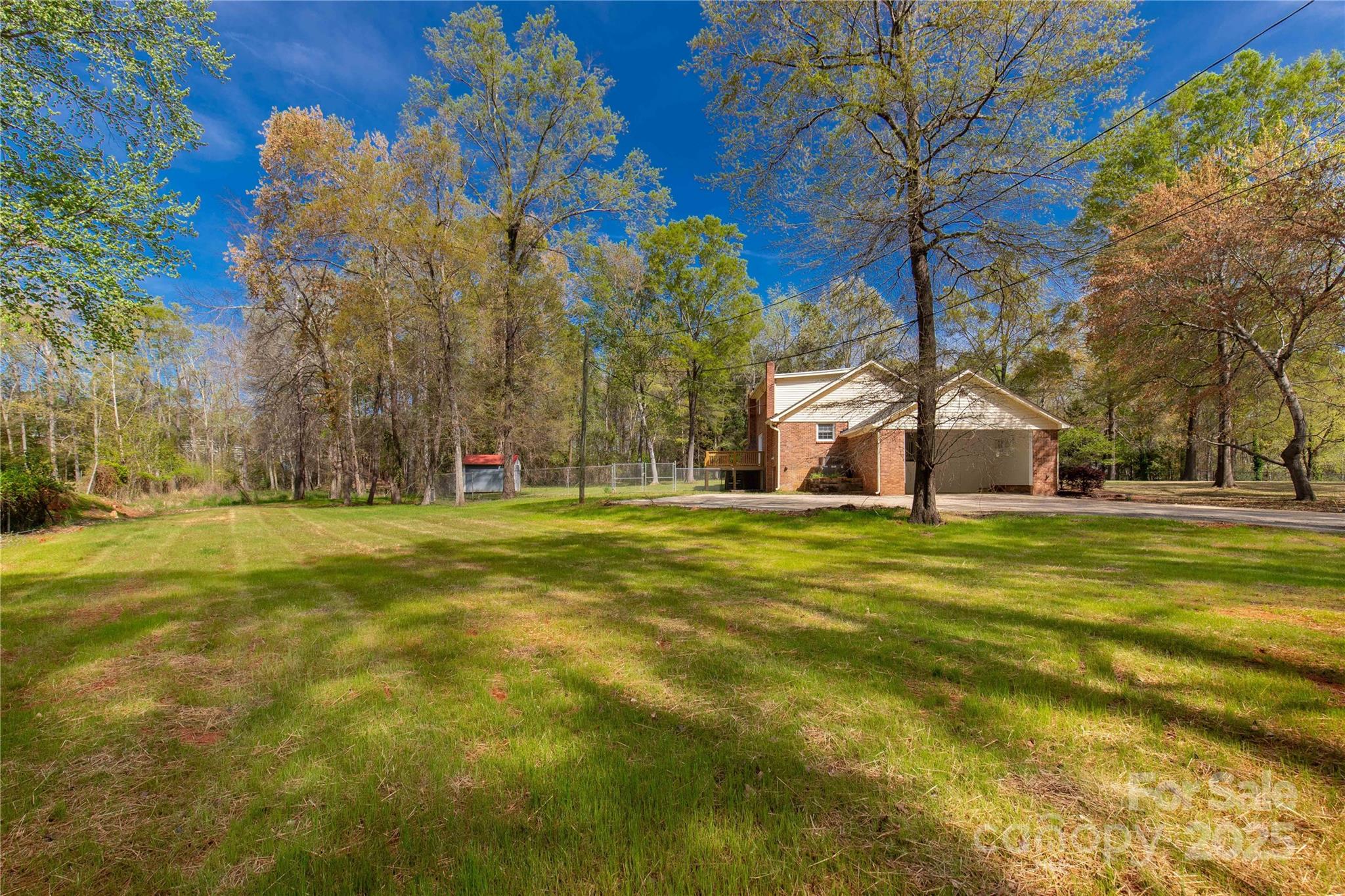 Twin Lakes - Residential