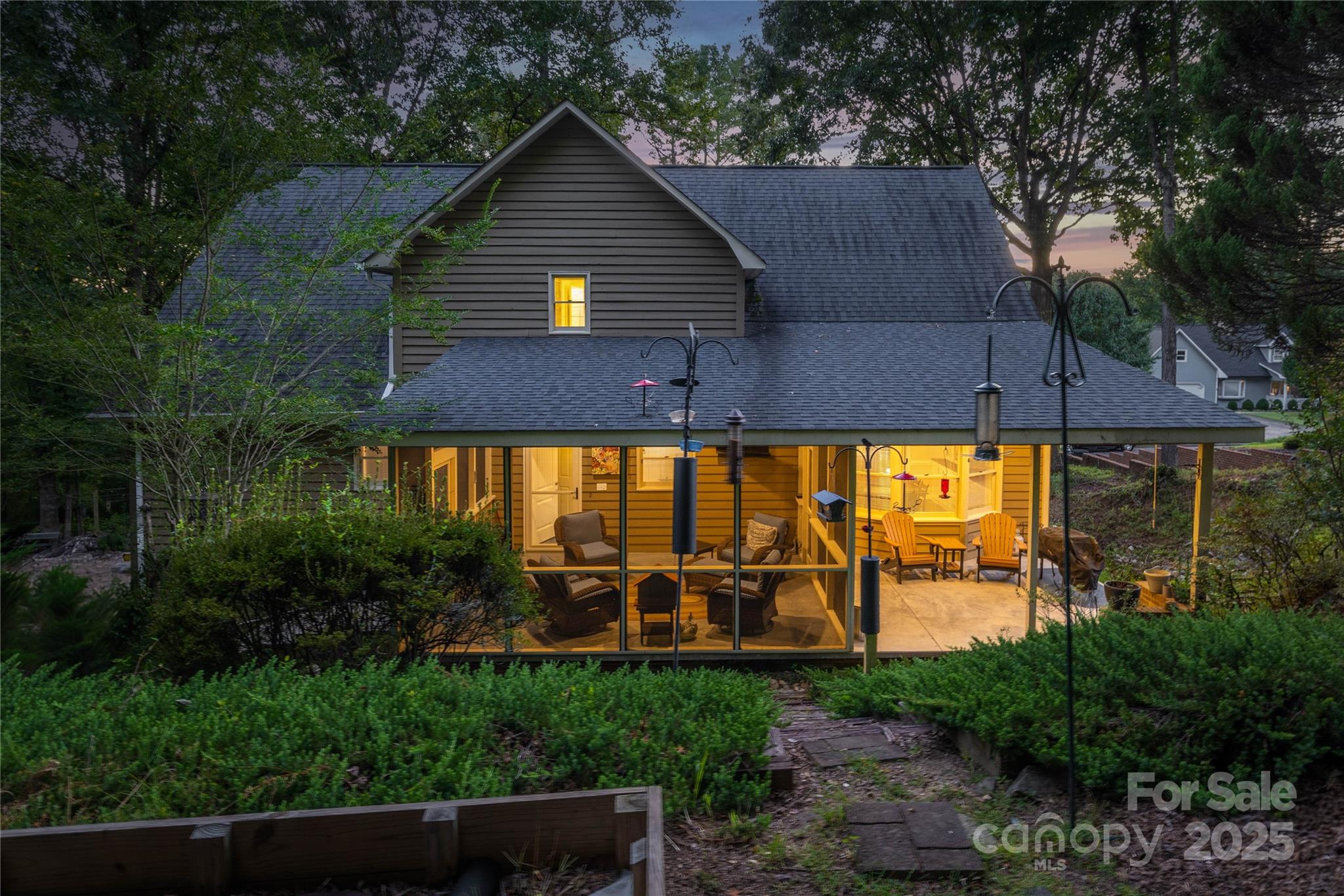 1010 Wellington Court