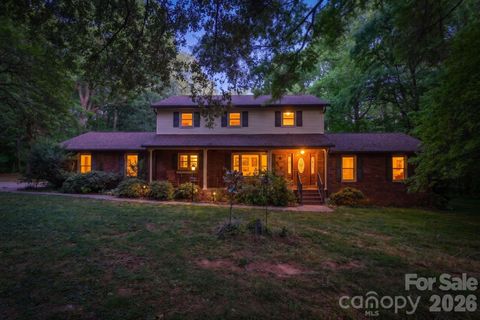 Photo of 445 Quail Drive, Salisbury, NC 28147 (MLS # 4373863)