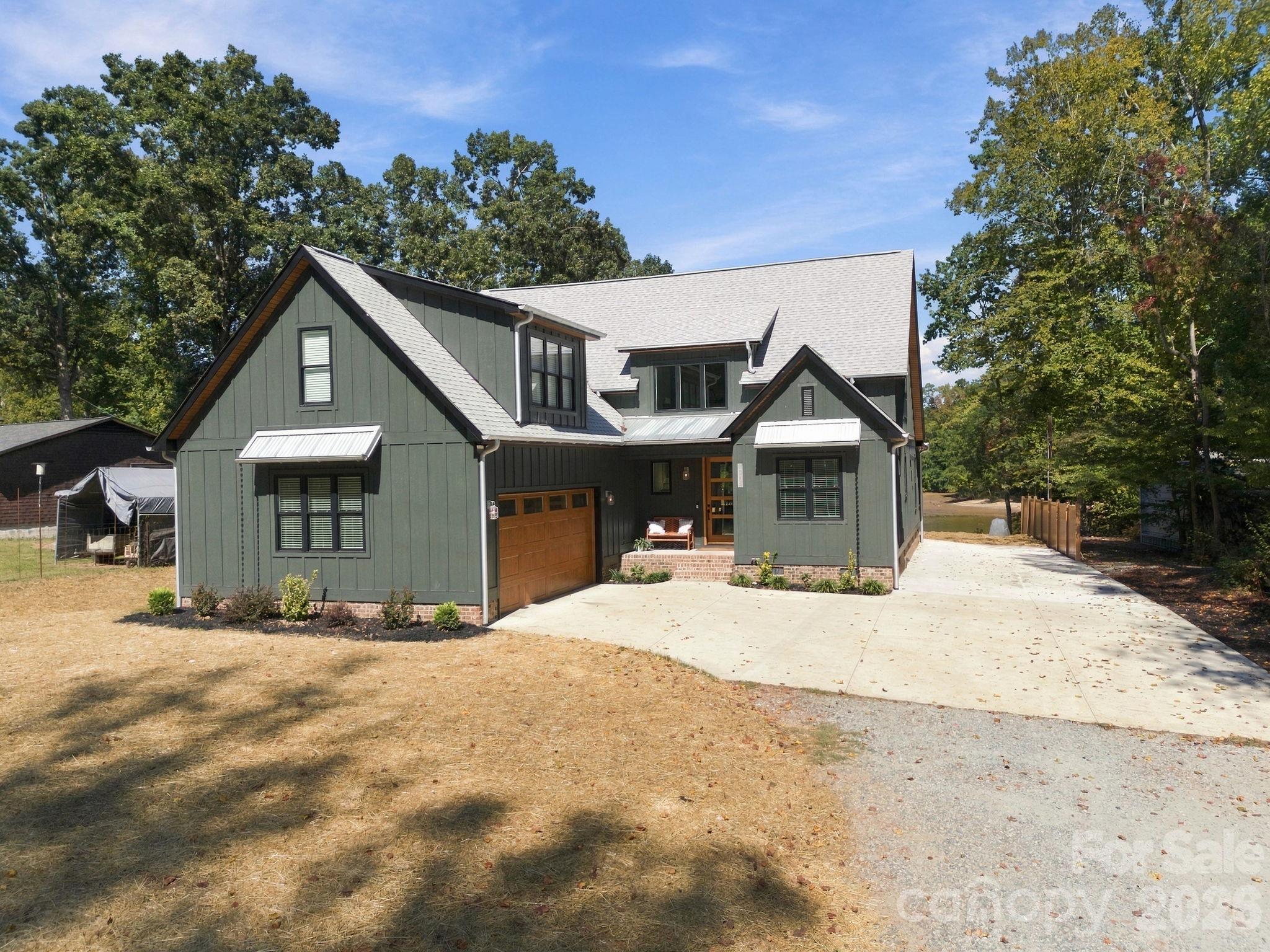 1045 Freshwater Lane