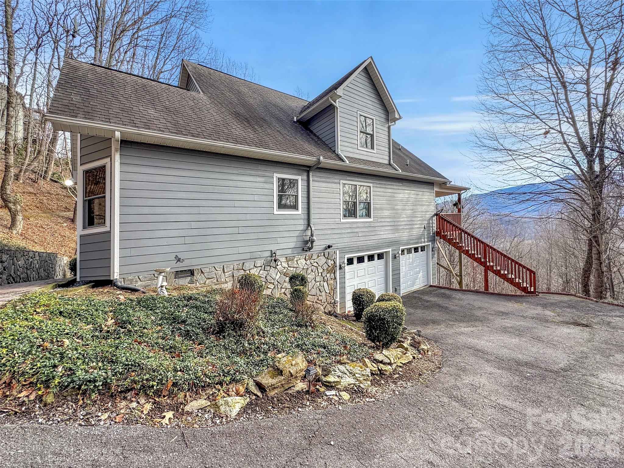 Falcon Ridge - Residential