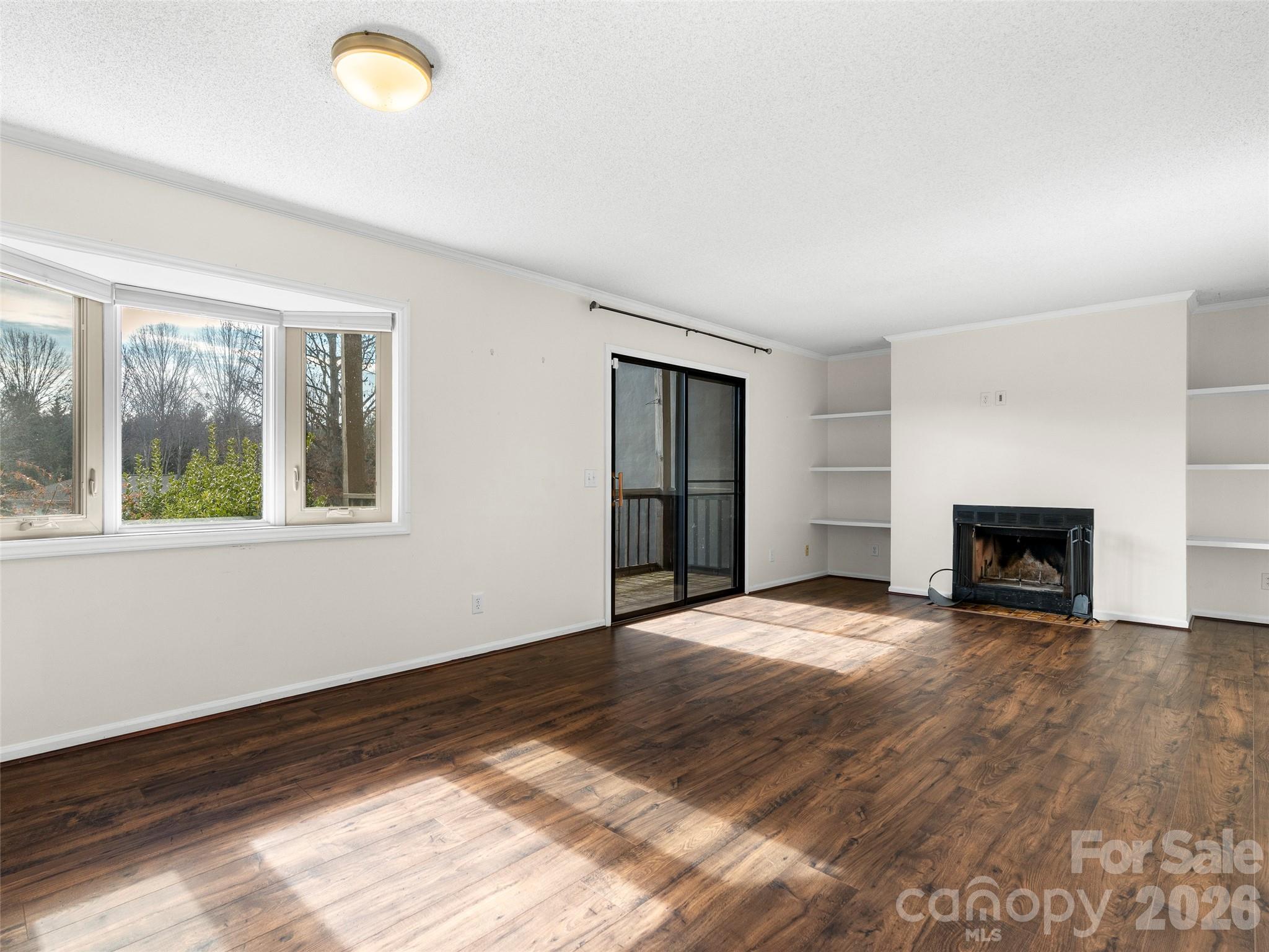 201 Racquet Club Road 15