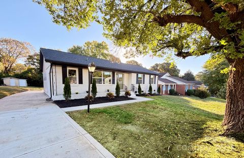 3208 Clearview Drive 8 Charlotte NC 28216