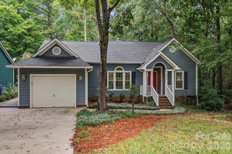 Photo of 2819 Cedar Chase Drive, Matthews, NC 28105 (MLS # 4420001)