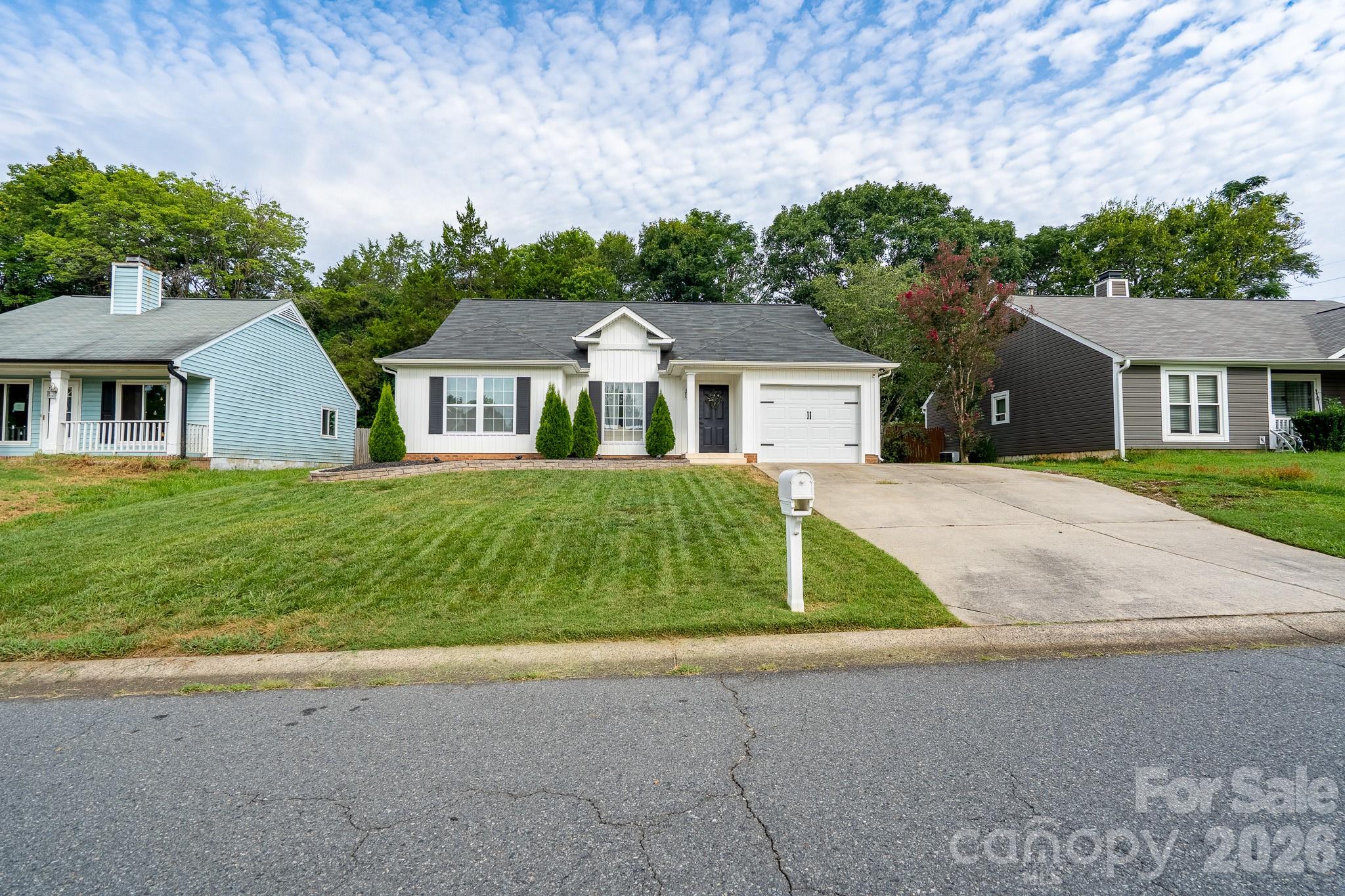 3356 Chadbury Drive NW