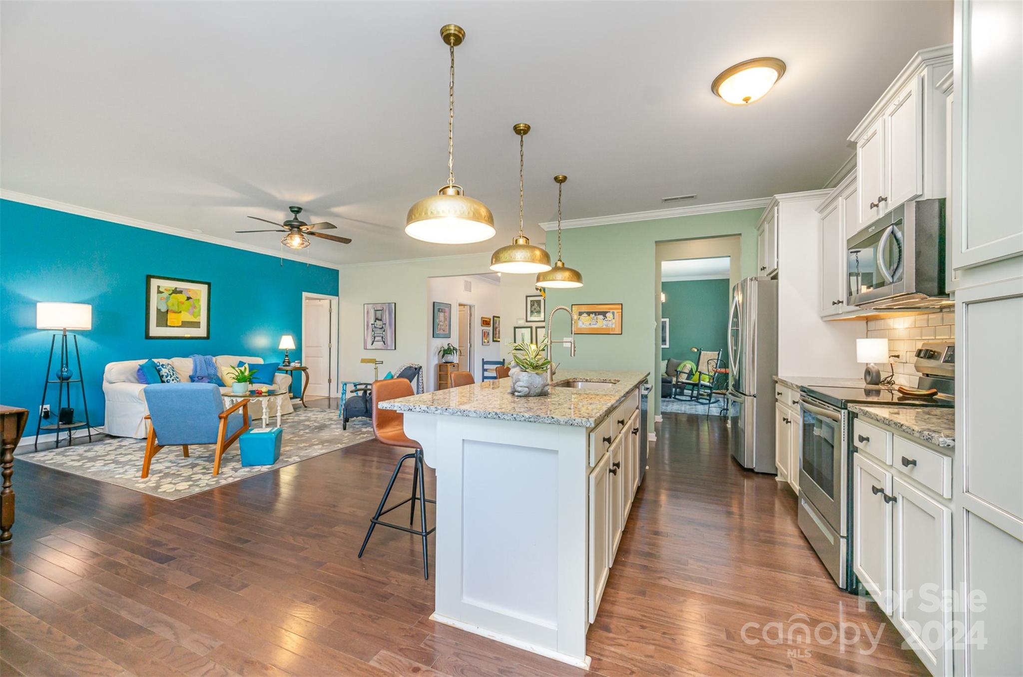 Ellis Pond - Residential