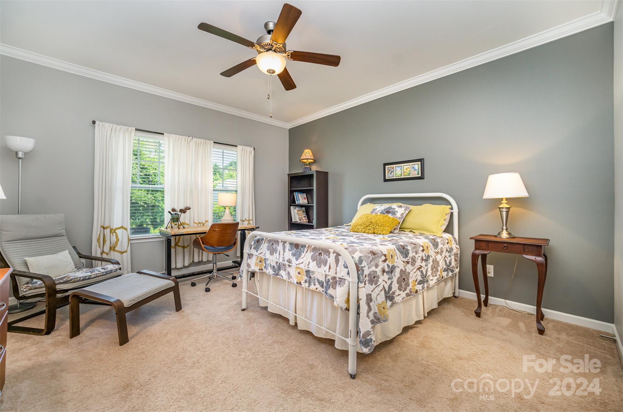 Ellis Pond - Residential