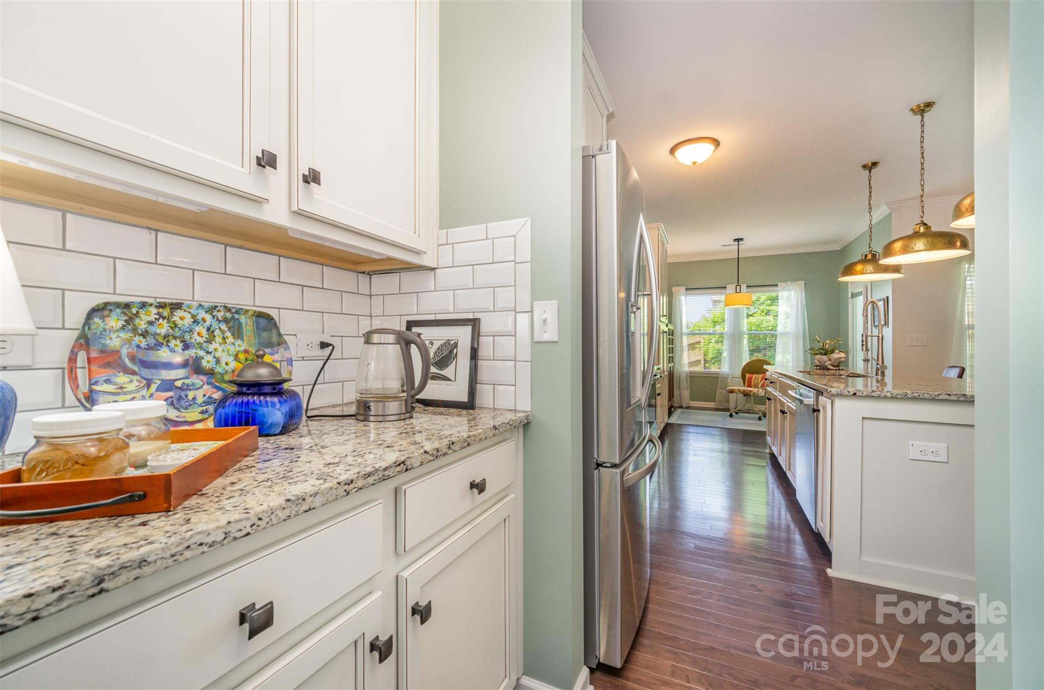 Ellis Pond - Residential