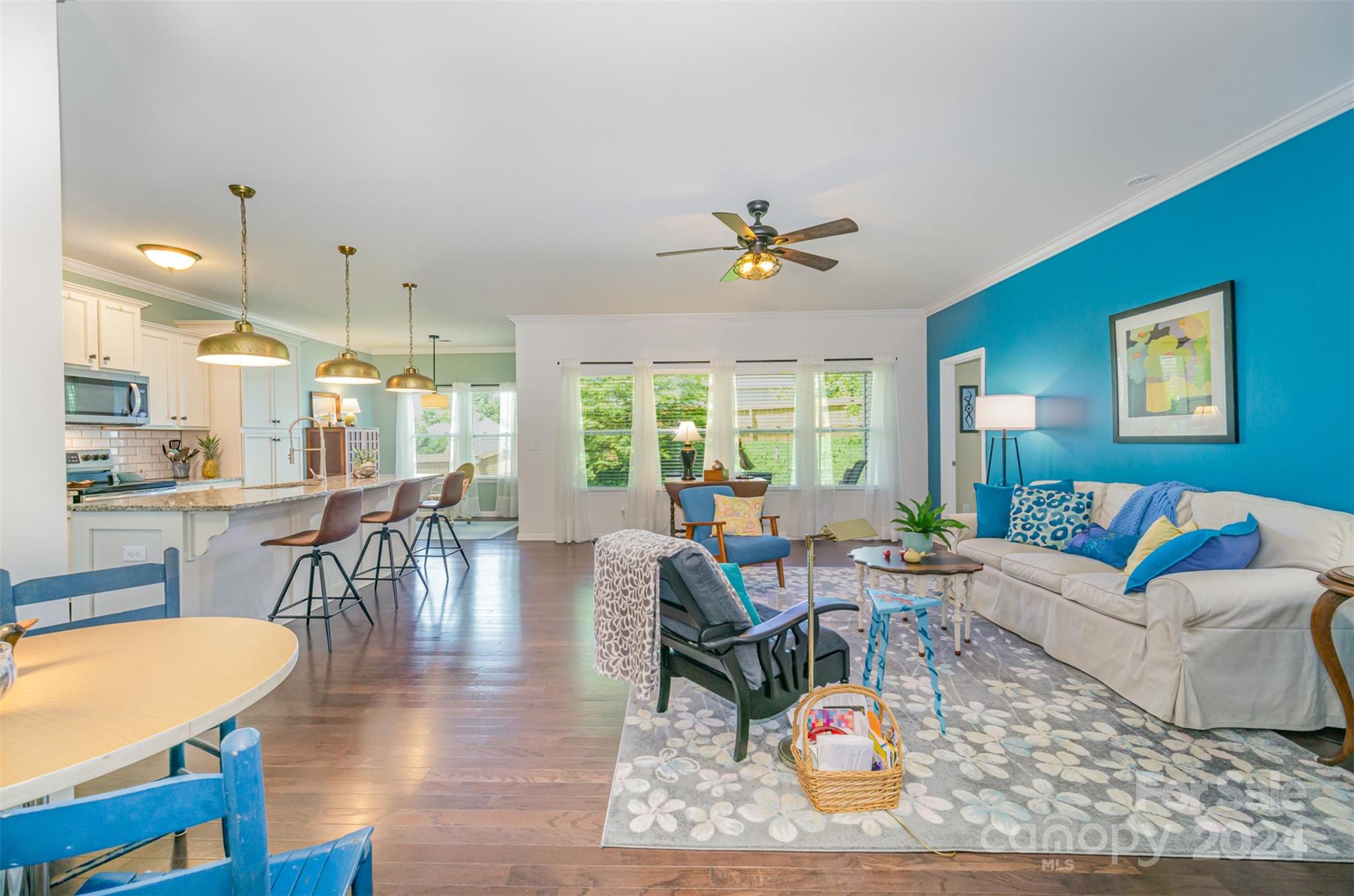 Ellis Pond - Residential