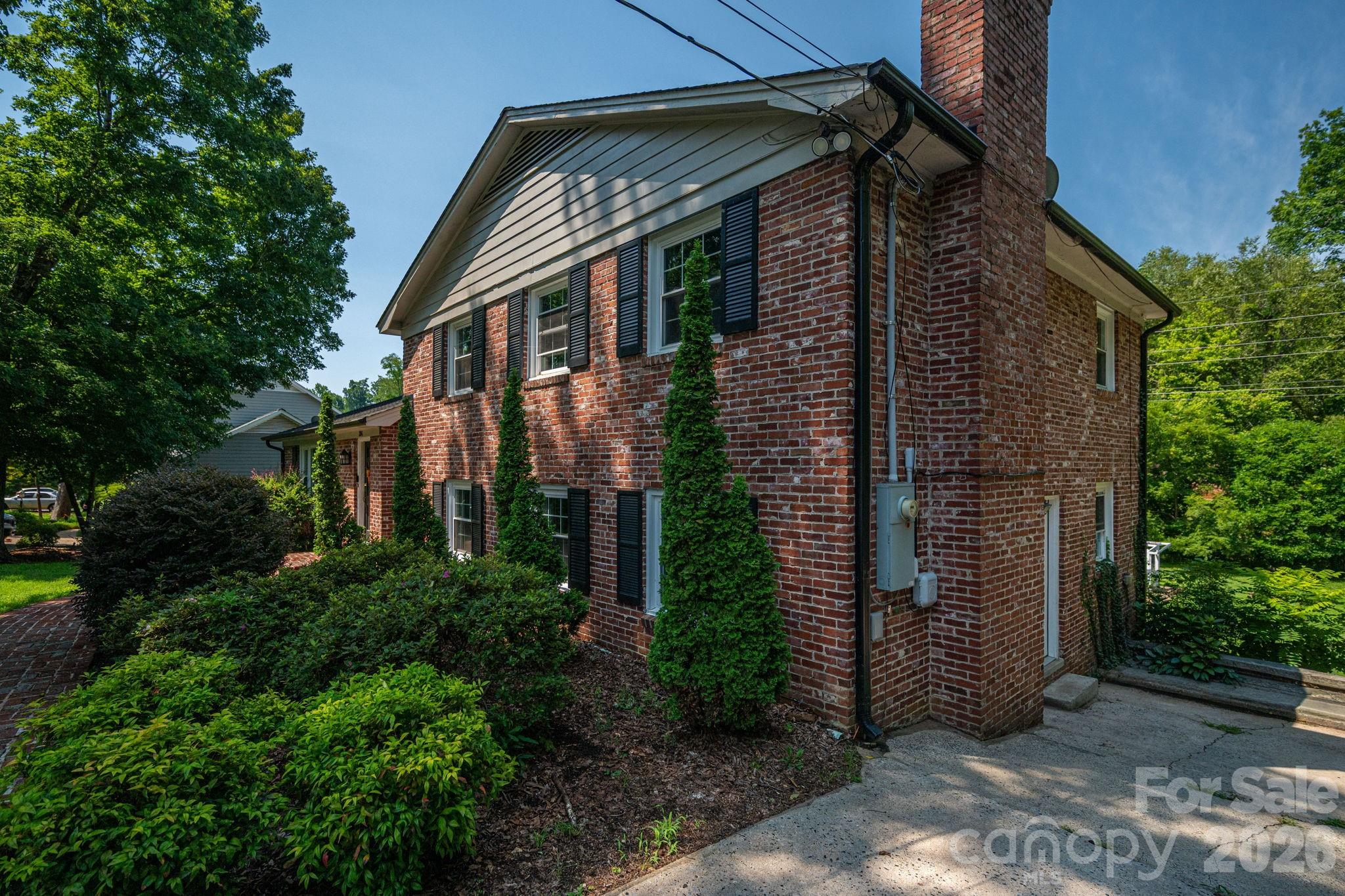 304 Windsor Drive