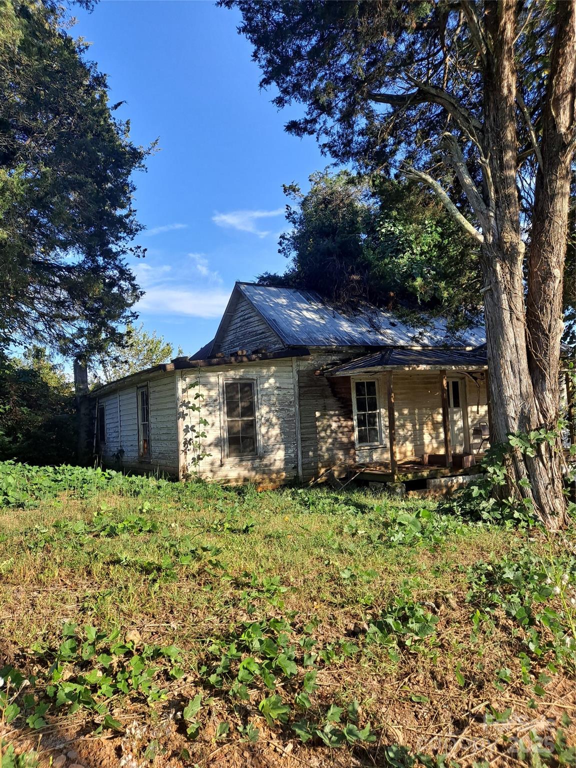 6916 Berea Avenue Extension