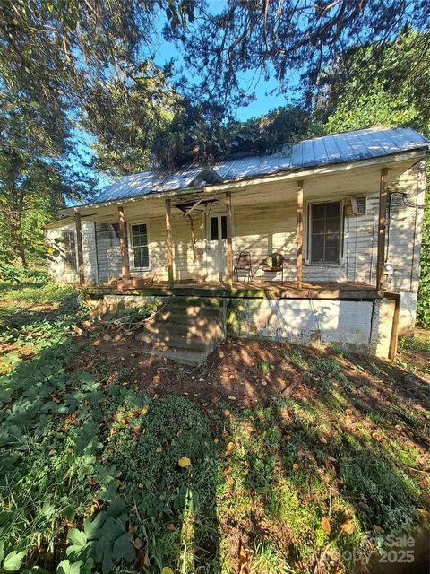 6916 Berea Avenue Extension Connelly Springs NC 28612