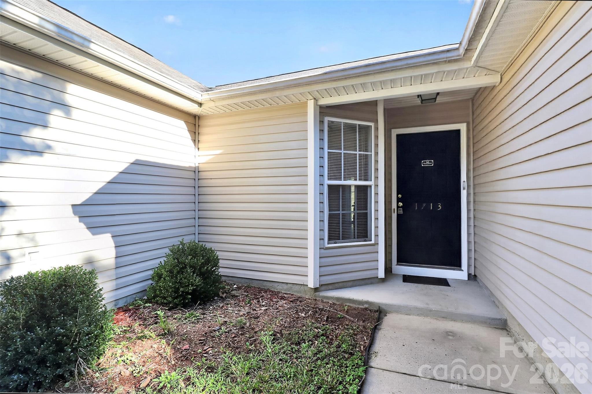 1713 Summit Ridge Lane