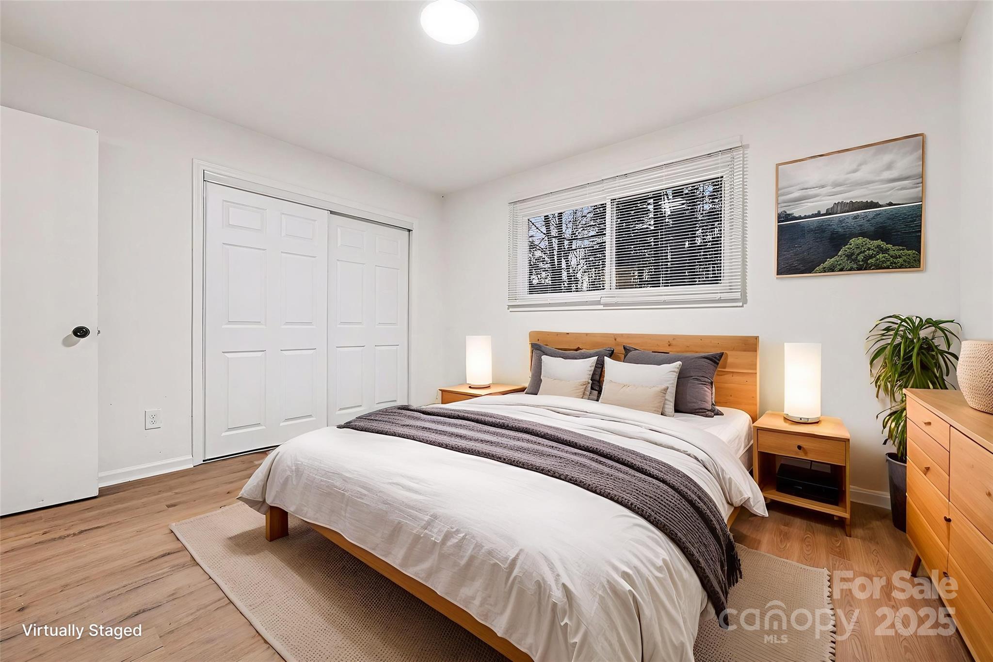 5001 Lakecrest Drive