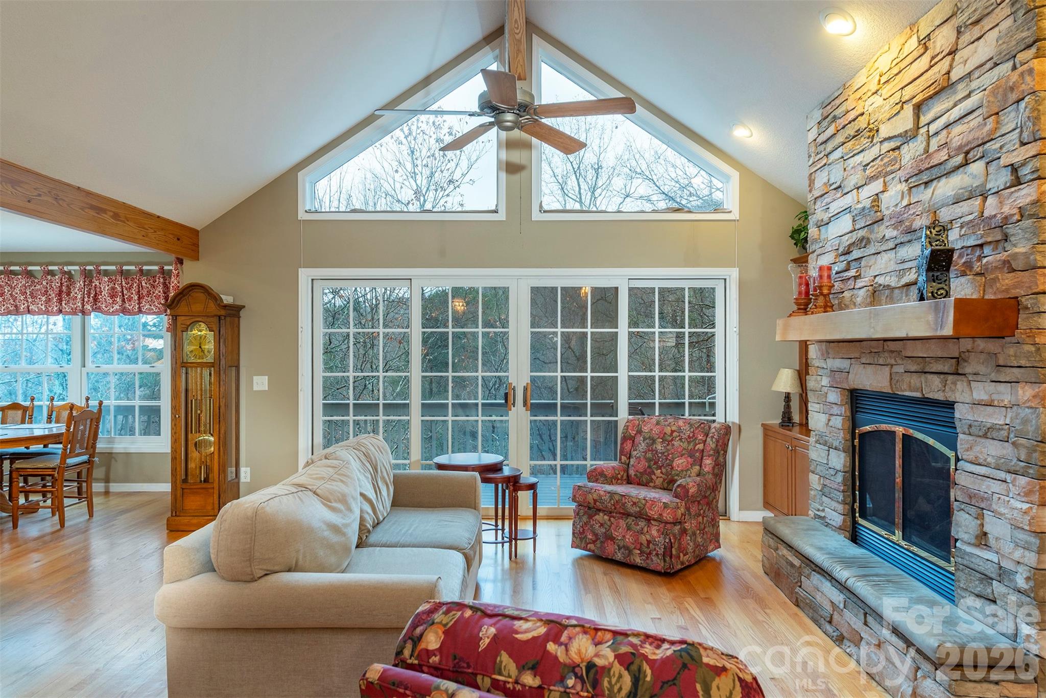 128 Sullivan Lane