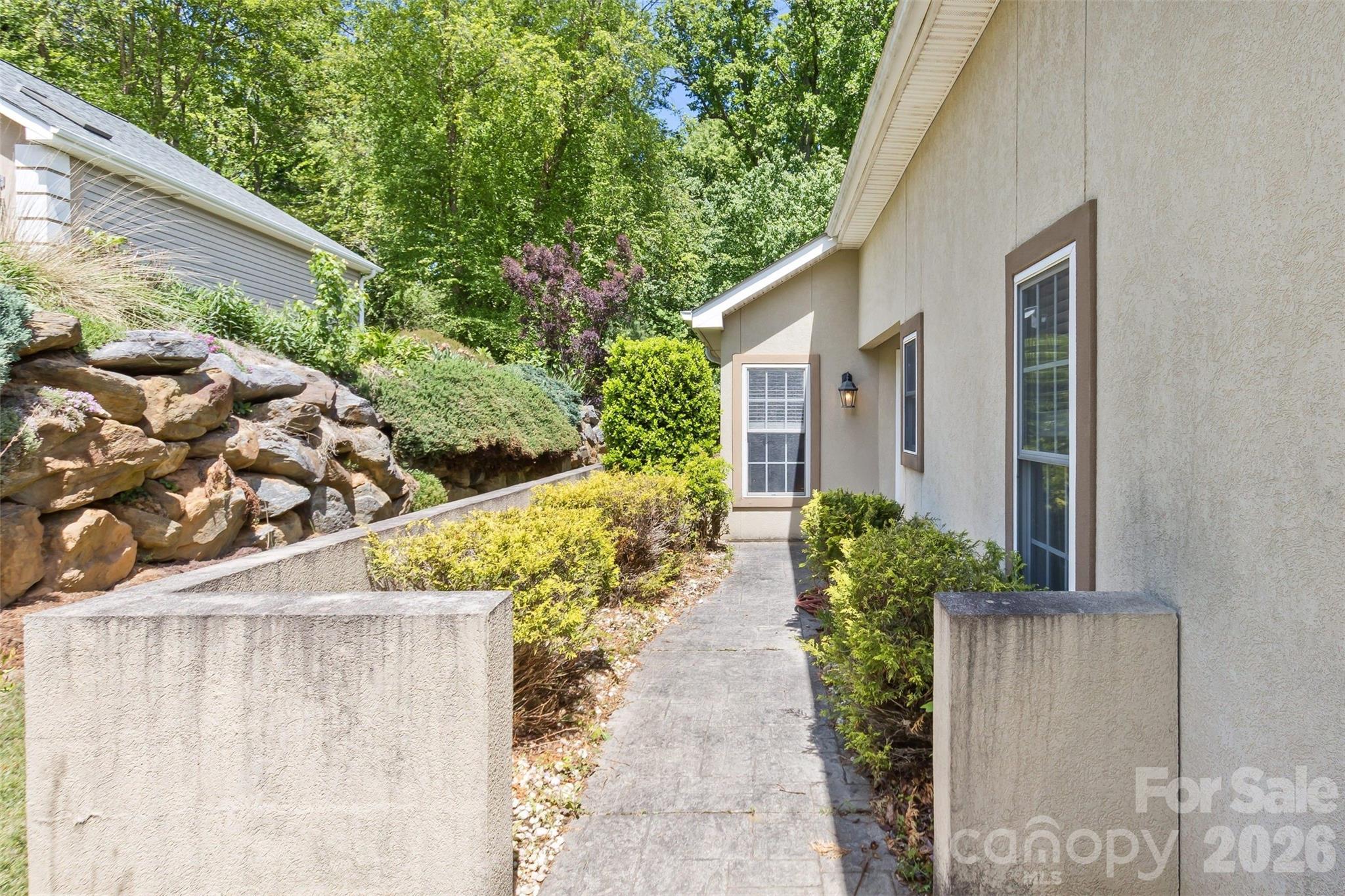 55 Stonebridge Drive