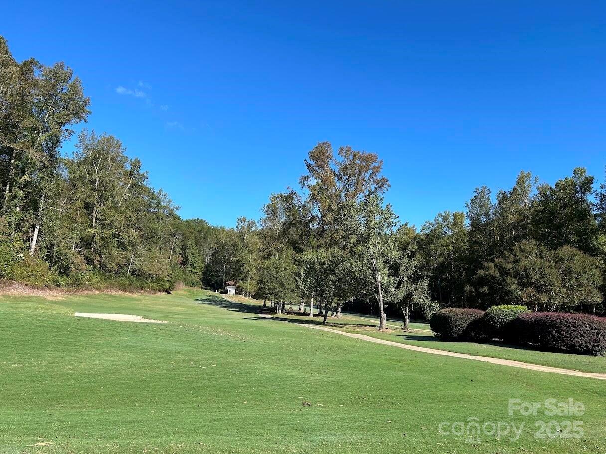 209 Falcon Crest Way