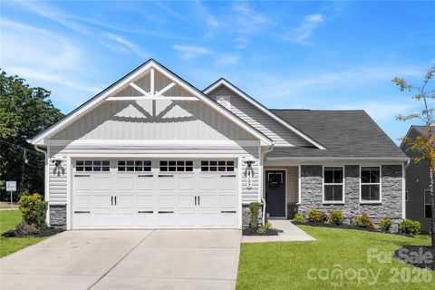 Photo of 4105 Jones Creek Lane, Charlotte, NC 28215 (MLS # 4372898)