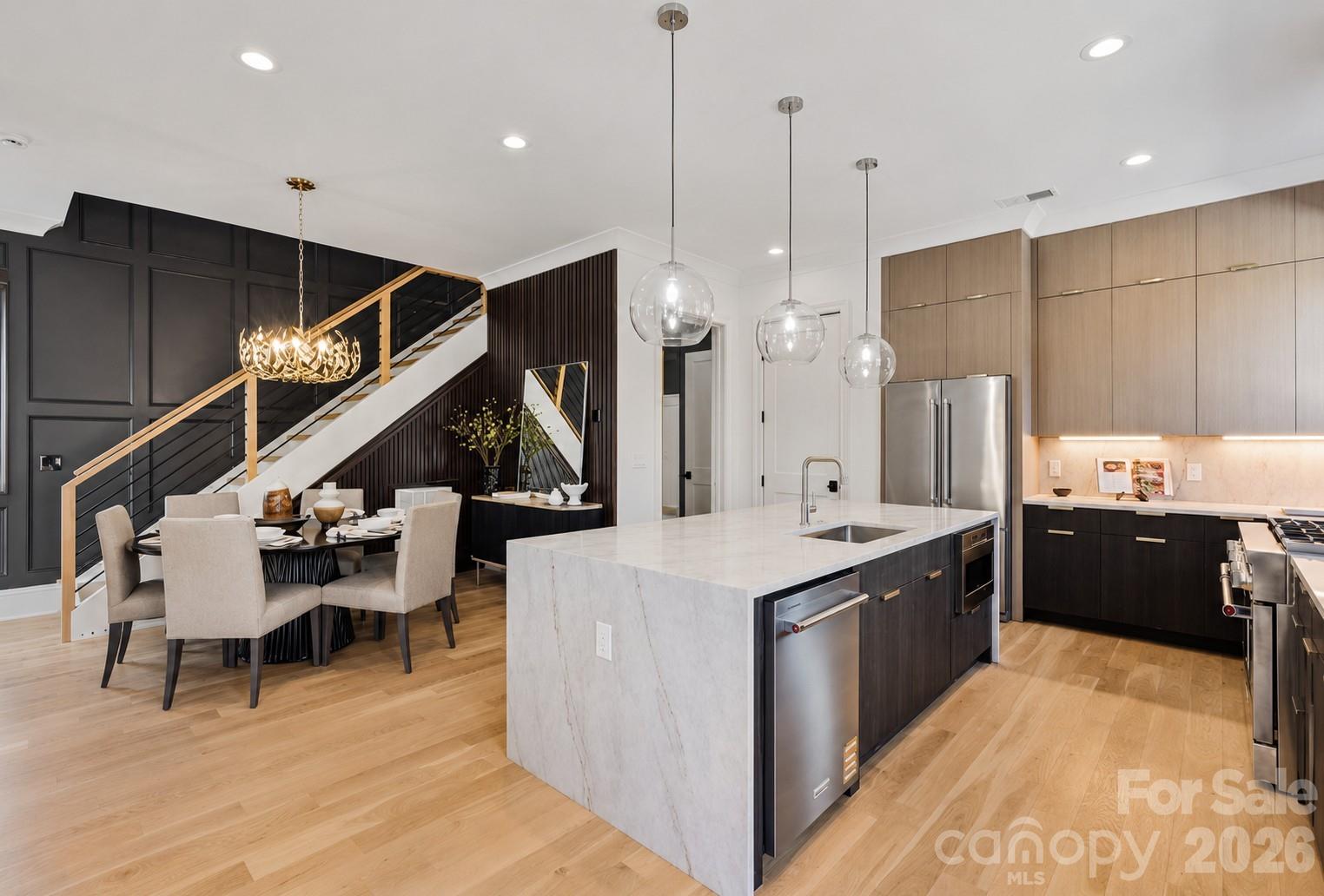 2117 Lombardy Circle