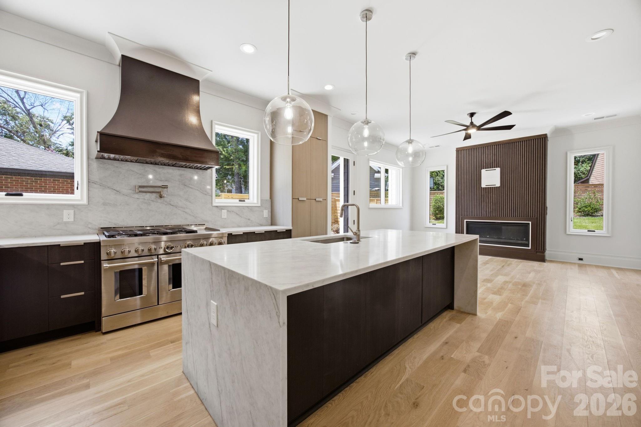 2117 Lombardy Circle