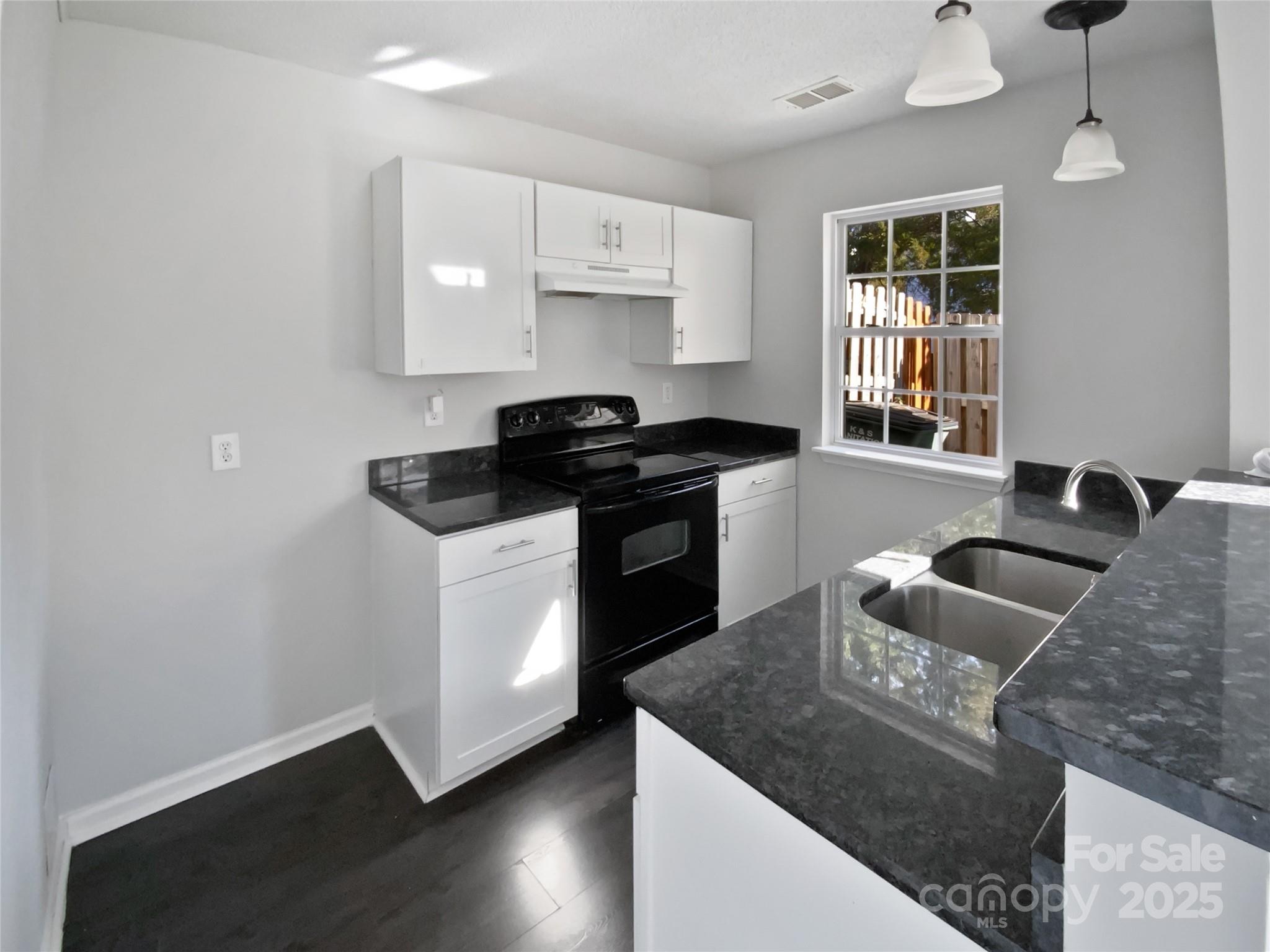 Huntington Ridge - Residential