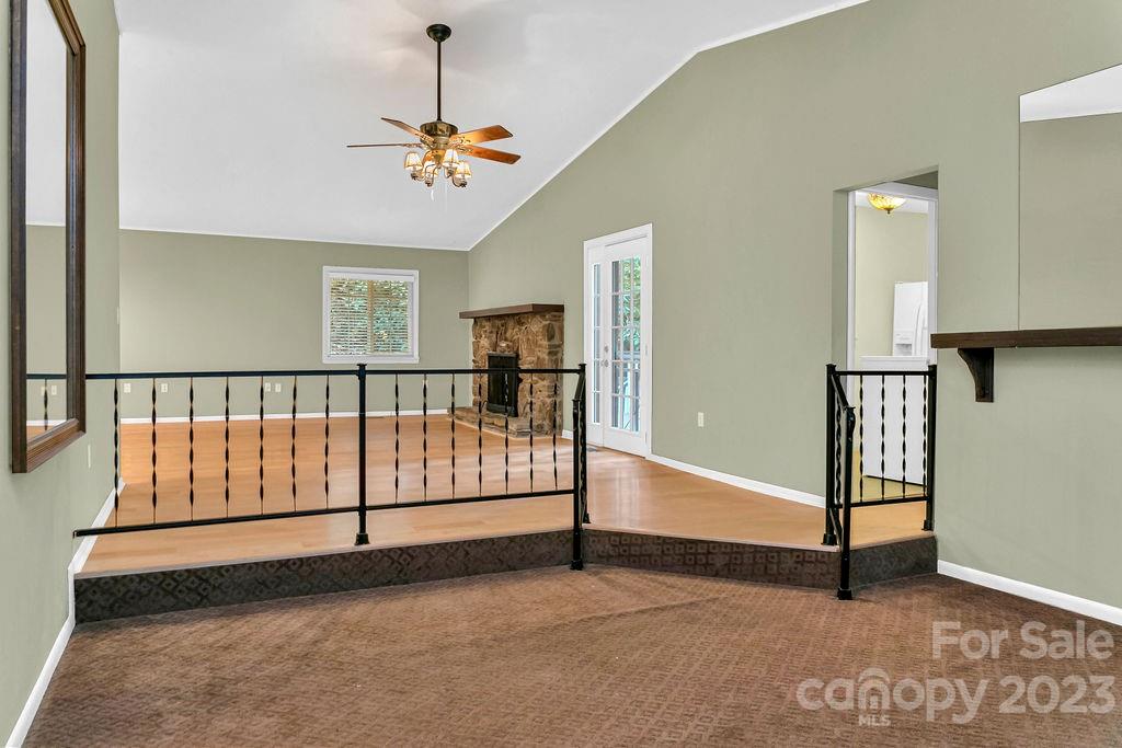 Knob Creek - Residential