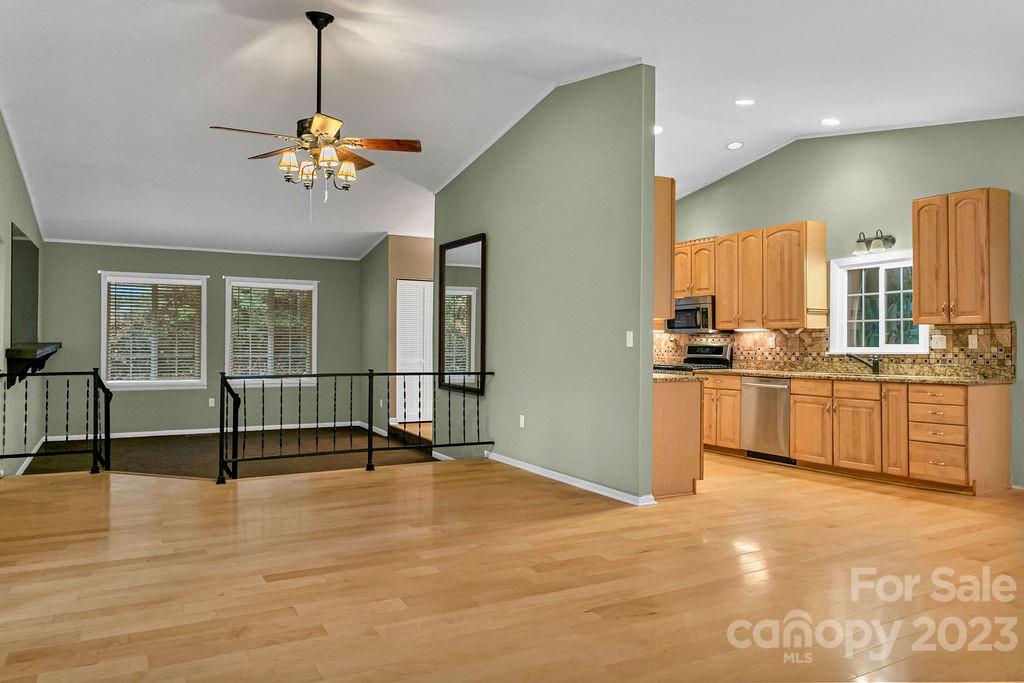 Knob Creek - Residential