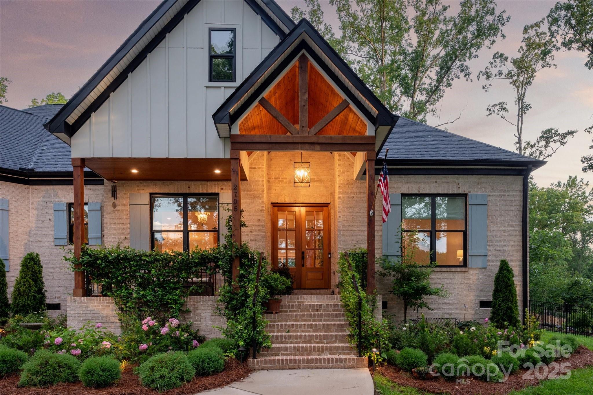 2705 Ski Trail Lane
