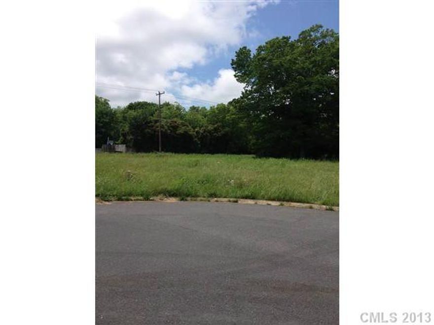 Multi family lot; great for building income producing duplex.  With acceptable offer, owner will finance with $1,500 down and $190 monthly.