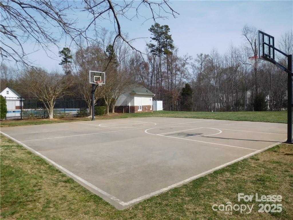 Oakhurst - Residential Lease