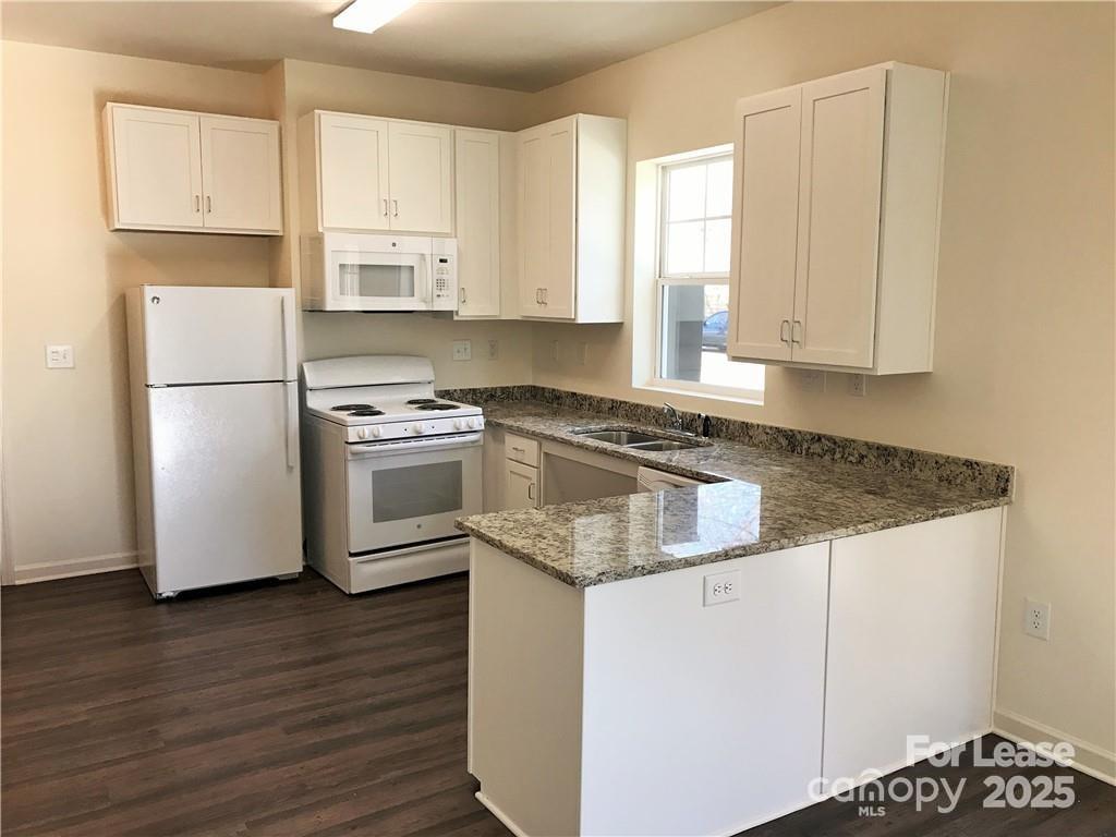 Oakhurst - Residential Lease