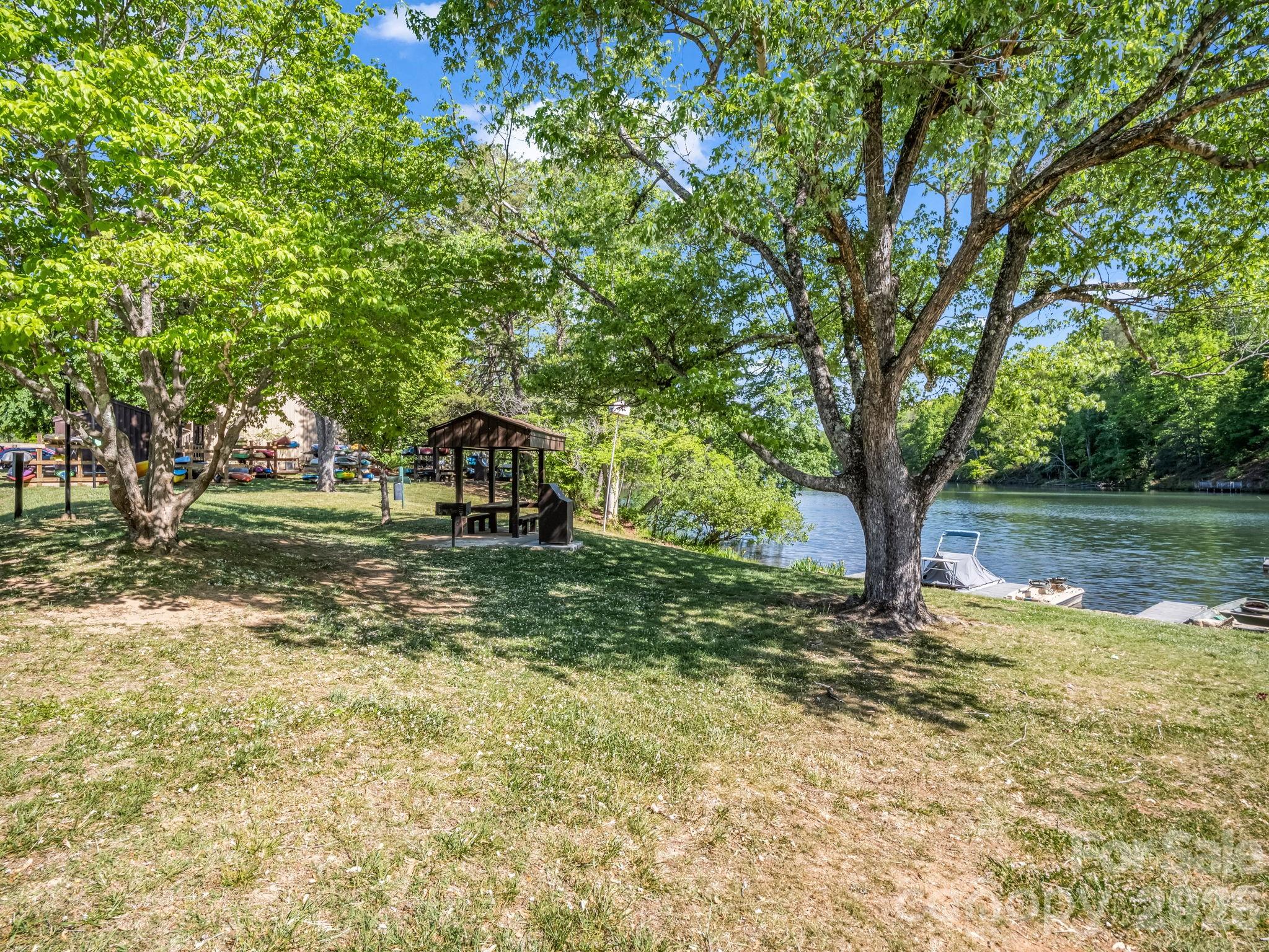 Rumbling Bald on Lake Lure - Residential