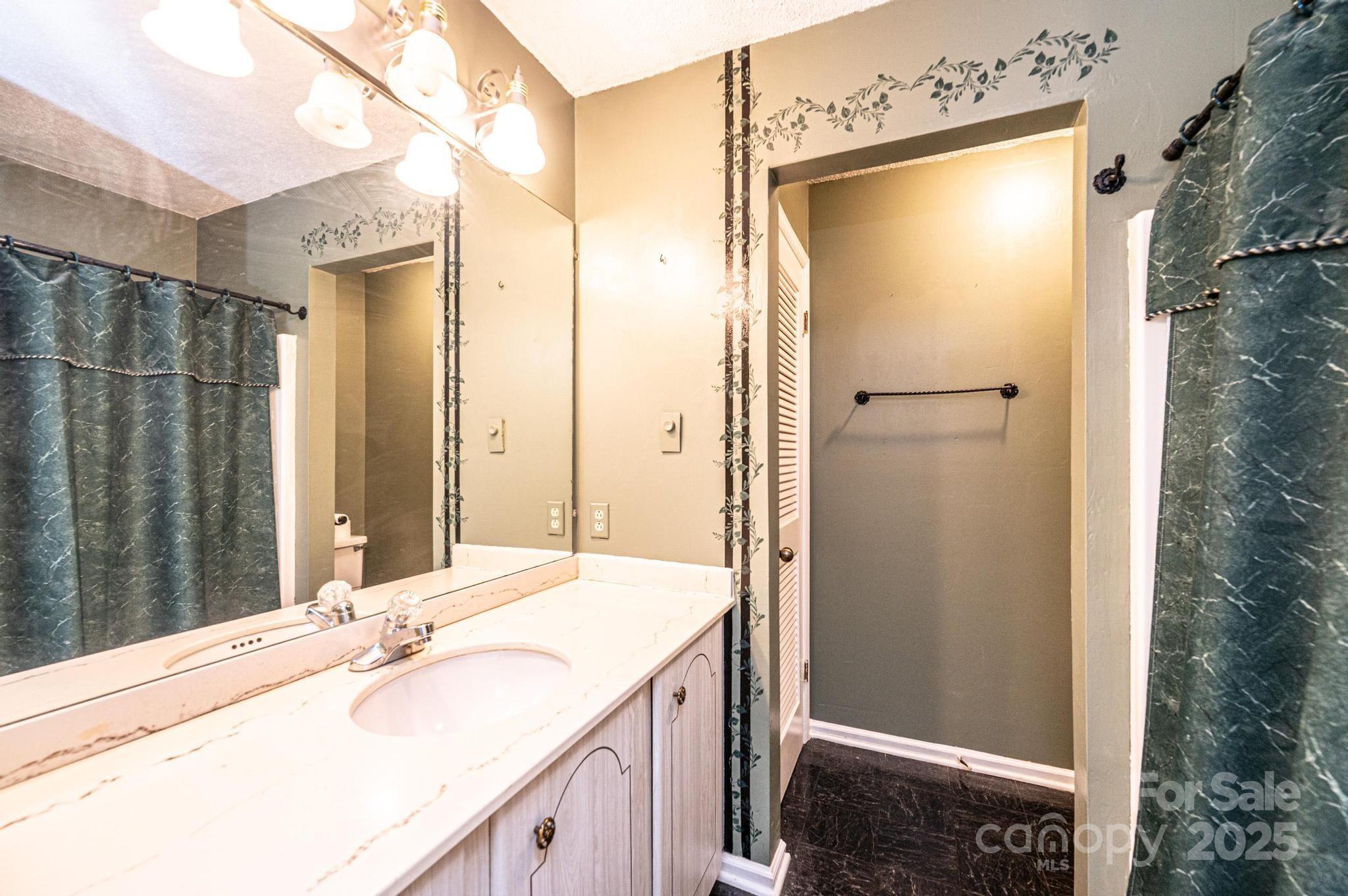 Twin Valley - Residential