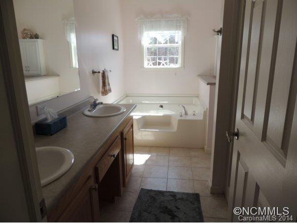 Standhill Acres - Residential