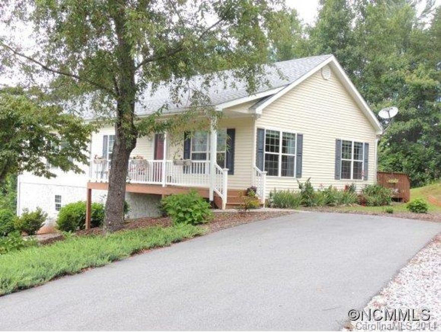 Outstanding move-in ready home with breath taking views and easy access to major arteries and the Blue Ridge Parkway.  Nicely landscaped, light and airy with lots of windows, and very well kept. 9' ceilings, ceiling fans, moldings.   Roomy master and bath with double vanity, shower and soaking tub.  Kitchen has excellent counter and cabinet space.  2 Driveways. Great mountain views!  New Heil Heat Pump 8/2014.  Home Warranty.Move in ready!