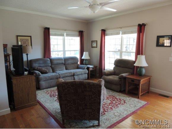 Standhill Acres - Residential