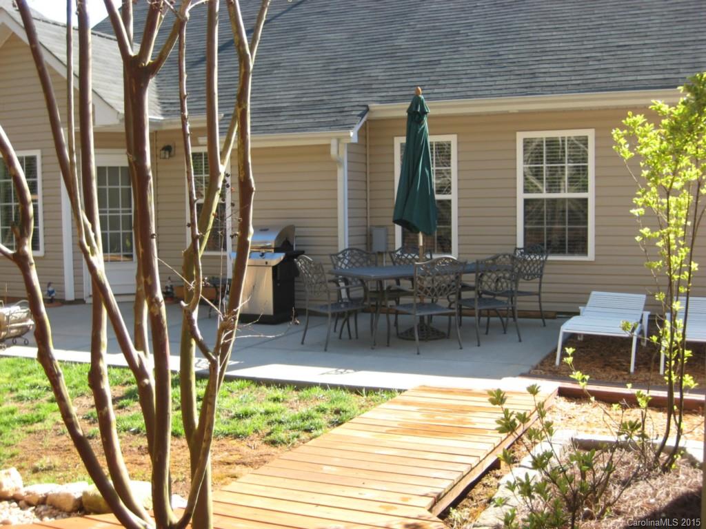 Sandy Pointe - Residential