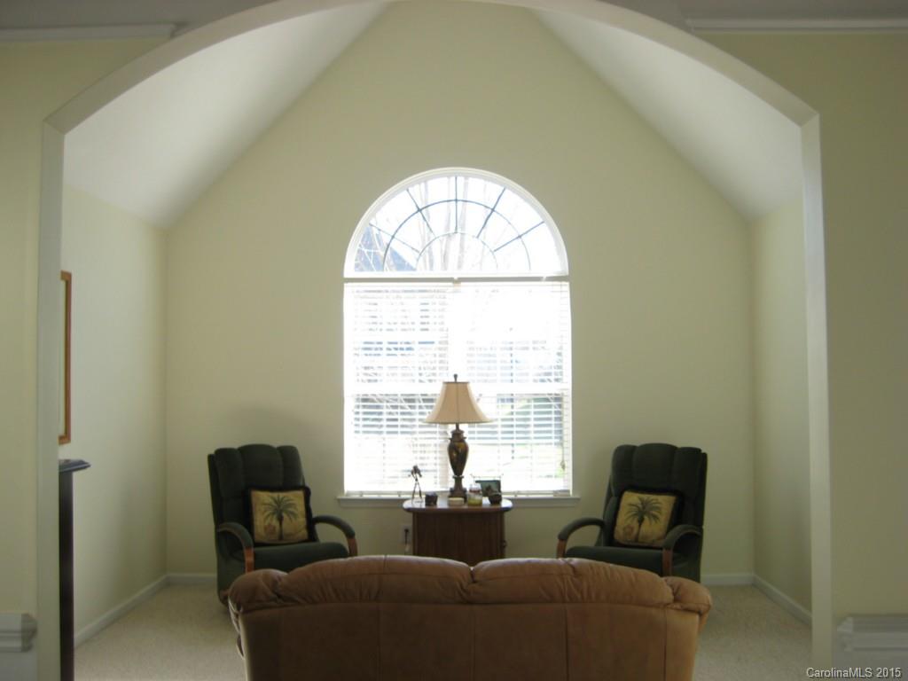 Sandy Pointe - Residential