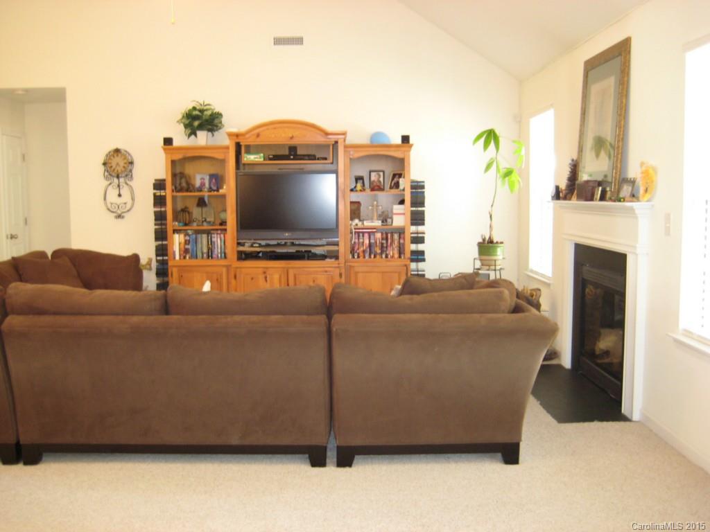 Sandy Pointe - Residential