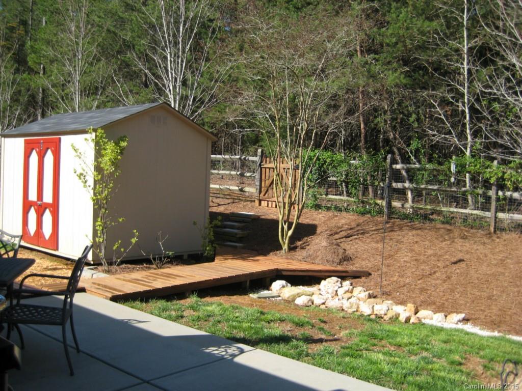 Sandy Pointe - Residential