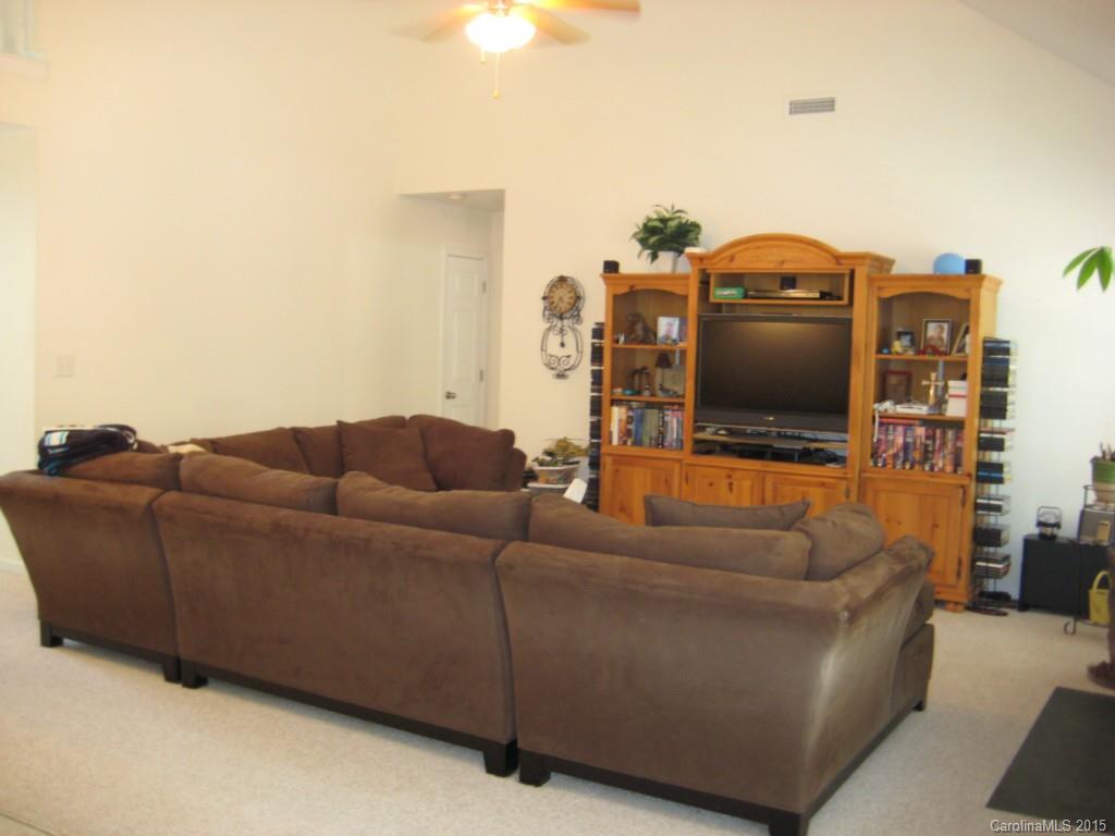 Sandy Pointe - Residential