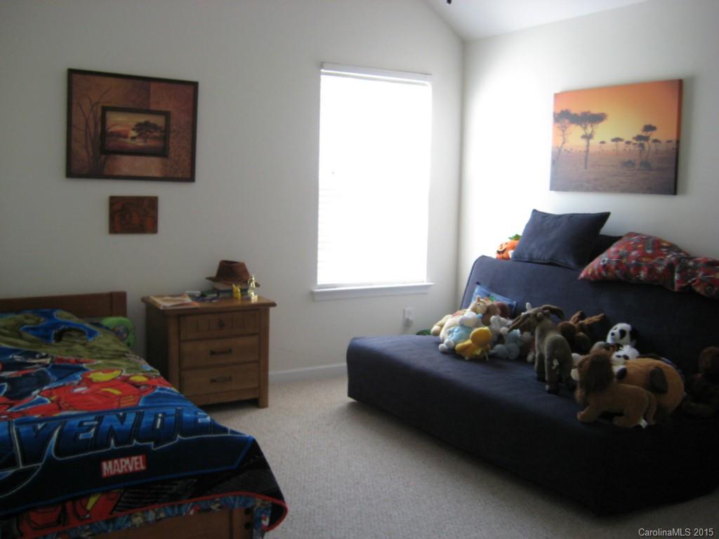 Sandy Pointe - Residential