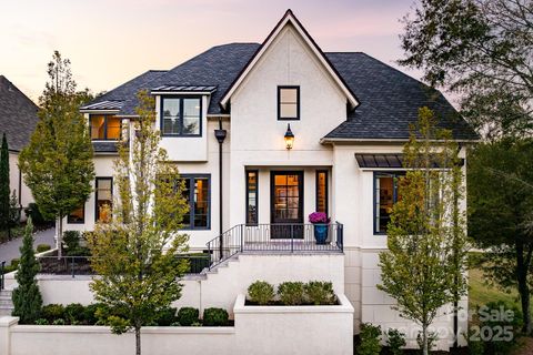 8418 Double Eagle Gate Way Charlotte NC 28210