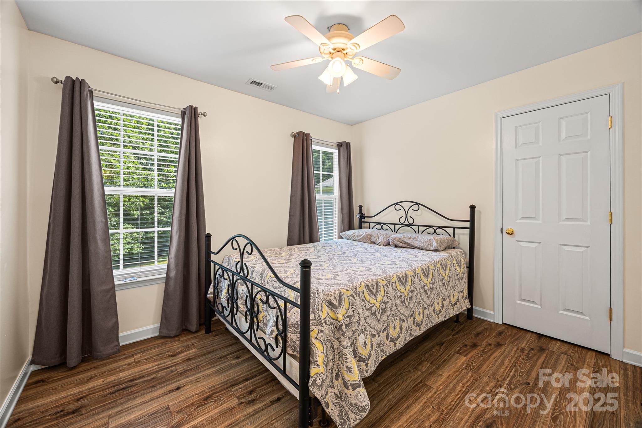 Lynnwood Farms - Residential