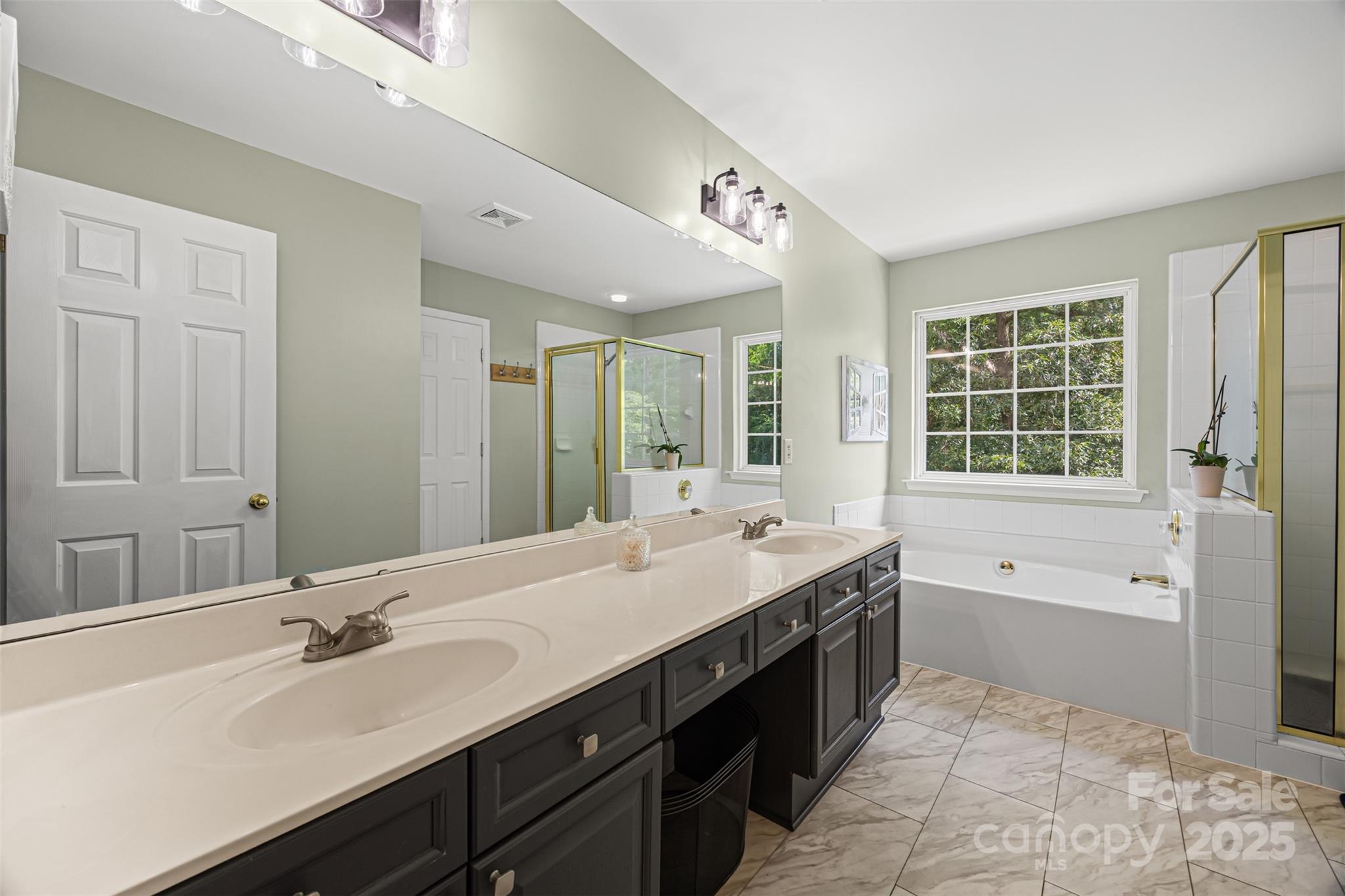 Lynnwood Farms - Residential