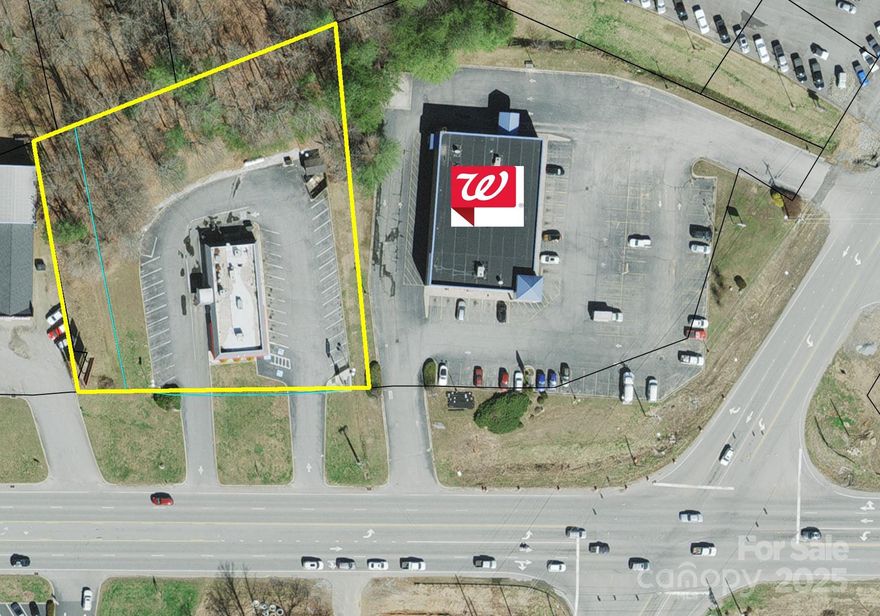 Excellent location in Commercial Corridor in Haynesville NC.  Former Hardee's next to Walgreens.  Approximately 3836/sf +/- Restaurant Building with drive-thru.  Property is for Purchase and/or for Ground Lease $98,500 per year NNN.  NCDOT Traffic Count is 10,000-20,000 VPD.