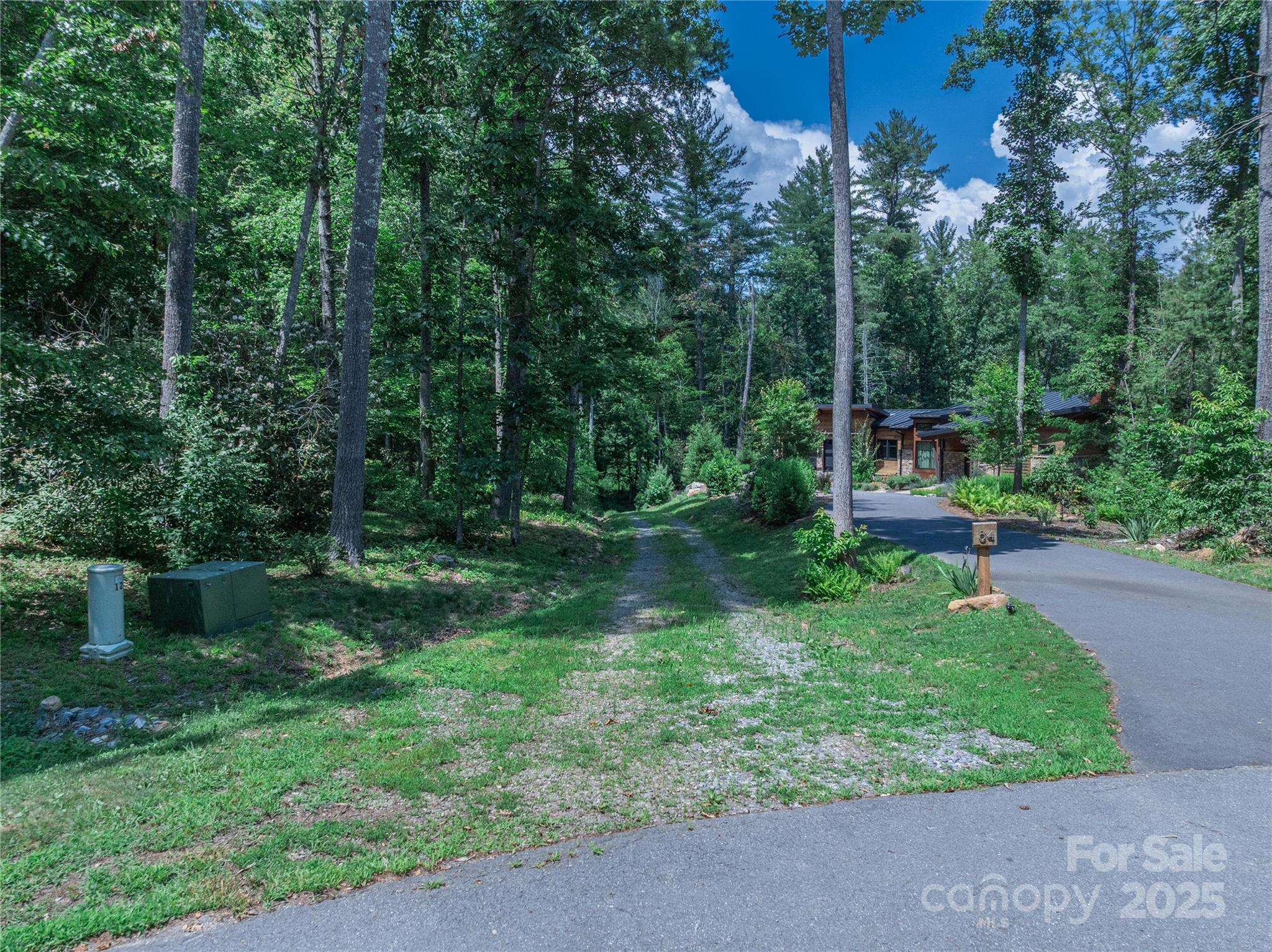 Sovereign Oaks - Land