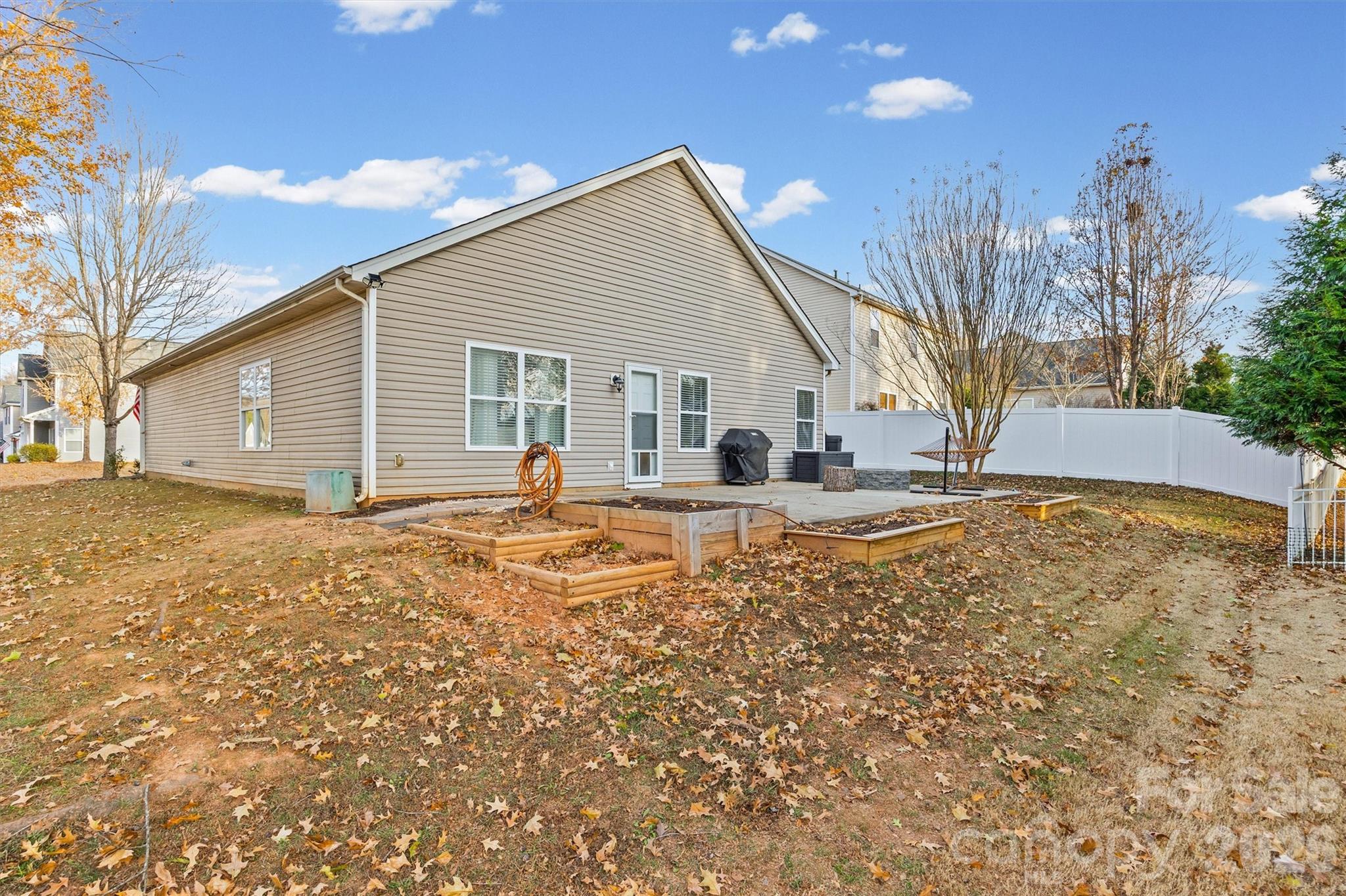 Sandy Pointe - Residential