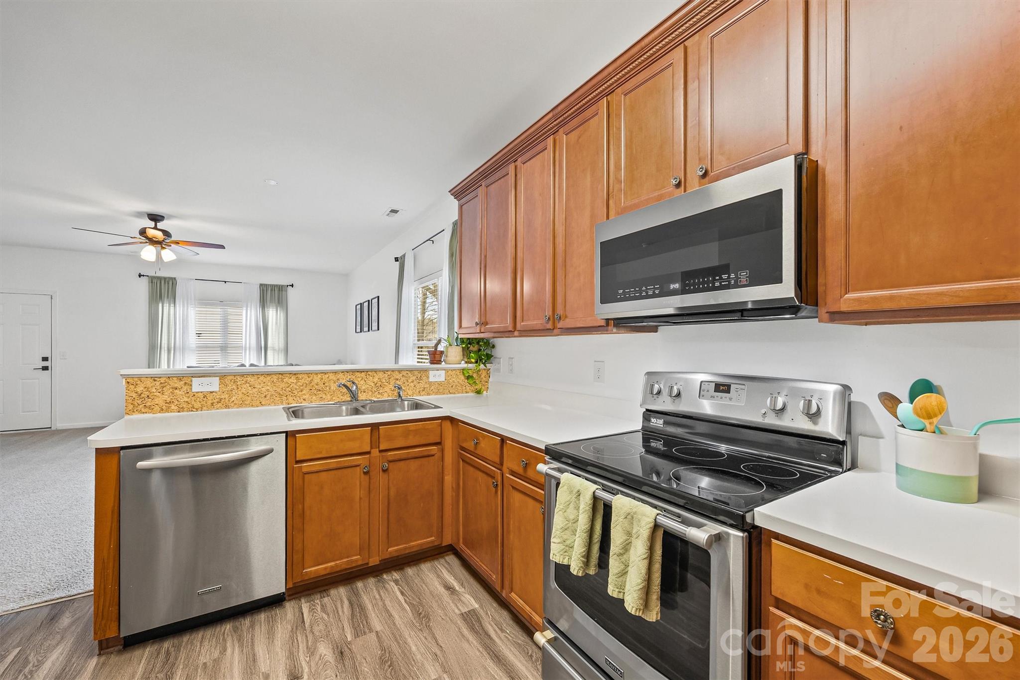 Sandy Pointe - Residential