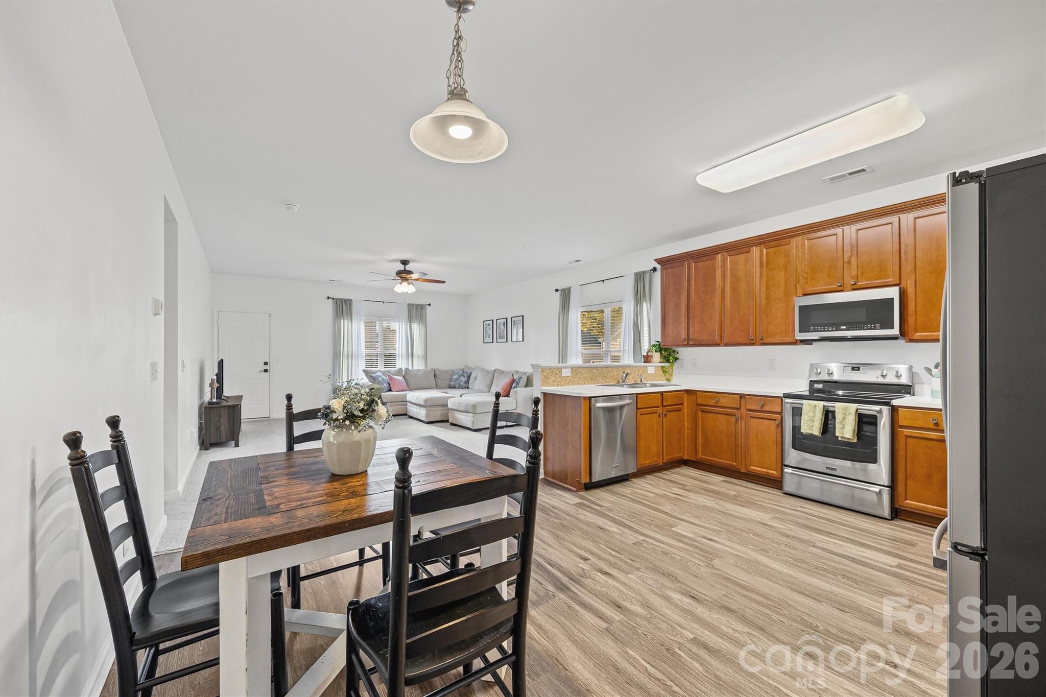 Sandy Pointe - Residential